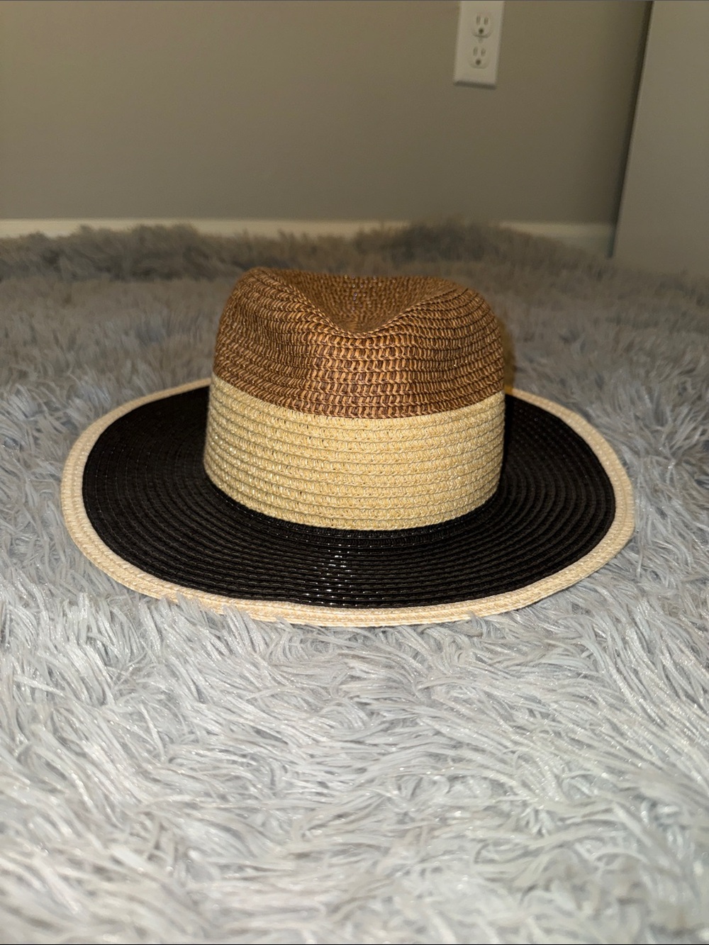Forever 21 Three-Tone Straw Fedora in Brown, Tan & Black